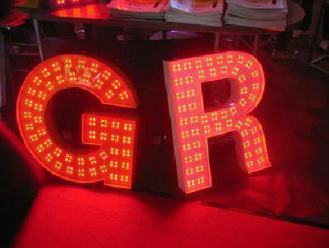 子洲LED发光字常见的安装误区。